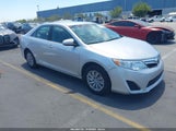 Toyota Camry Le 4T4BF1FK1CR216069 снимка