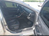 Toyota Camry Se 4T1B11HK3KU165694 photo