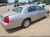 Lincoln Town Car 1LNHM82W06Y650864 снимка