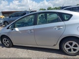 Toyota Prius Three JTDKN3DU3D0345442 снимка