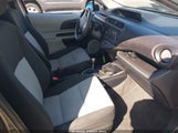 Toyota Prius C Four JTDKDTB35C1021530 снимка
