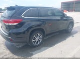 Toyota Highlander Xle 5TDJZRFH3JS829767 снимка
