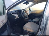 Toyota Corolla Le JTDEPMAE9MJ137943 снимка