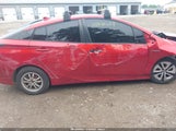 Toyota Prius Four JTDKARFUXJ3062896 снимка