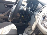 Hyundai Elantra Se 5NPDH4AE4GH653200 снимка
