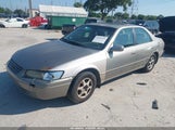 Toyota Camry Le JT2BG28K2W0188057 снимка