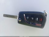 Toyota Corolla Le JTDEPMAE9N3017050 снимка