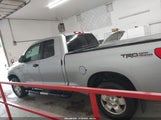 Toyota Tundra Grade 5.7L V8 5TFUW5F1XAX127294 снимка