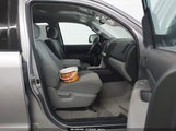 Toyota Tundra Grade 5.7L V8 5TFUW5F1XAX127294 fotografie