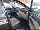 Kia Sorento 2.4L Lx 5XYPG4A35KG512733 photo