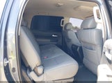 Toyota Tundra Limited 5.7L V8 5TFDV581X8X056527 fotografie