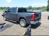 Ram  Laramie 4X4 5'7 Box 1C6SRFJT5KN845241 снимка