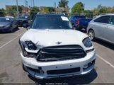 Mini Countryman Cooper WMZYS7C3XJ3E08889 снимка