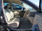 TOYOTA COROLLA LE 1NXBU4EE6AZ199120 снимка