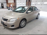 TOYOTA COROLLA LE 2T1BU4EE1AC499696 снимка
