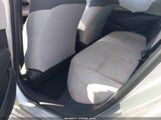 Toyota Corolla Le JTDEPRAE4LJ067702 снимка