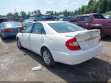 TOYOTA CAMRY LE 4T1BE32K32U036878 снимка
