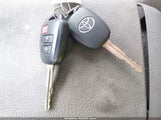 Toyota Rav4 Le JTMZFREV6FJ052699 снимка