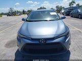 TOYOTA COROLLA LE 5YFEPMAE3NP359908 снимка