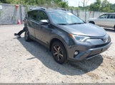Toyota Rav4 Xle JTMRFREV8JJ235515 снимка