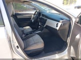 Toyota Corolla Le 5YFBURHE4KP881487 снимка