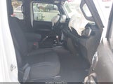 Jeep Gladiator Sport S 4X4 1C6JJTAG4ML617945 photo