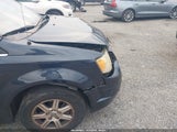 Chrysler Town & Country Touring 2A8HR541X9R512966 photo