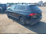 Volkswagen Tiguan 2.0T Se/2.0T Sel/2.0T Sel R-Line/2.0T Sel R-Line Black 3VV2B7AX7KM070779 fotografie