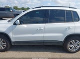 Volkswagen Tiguan 2.0T/2.0T S WVGAV7AX4HK016479 fotografie