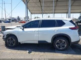 Nissan Rogue Sv Fwd 5N1BT3BA3RC709858 fotografie