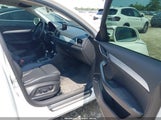 Audi Q3 2.0T Premium Plus WA1GFCFSXFR004918 снимка
