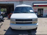 Chevrolet Astro Upfitter Pkg. 1GBEL19W7XB146070 снимка