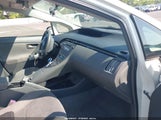 TOYOTA PRIUS THREE JTDKN3DU6B5314038 снимка