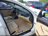BMW 535I xDrive WBAFU7C50BC877360 fotografie
