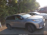Toyota Highlander Xle 5TDJZRFH7KS575157 снимка