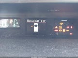 Toyota Prius C Two JTDKDTB32D1055359 снимка