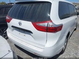 Toyota Sienna L 7 Passenger 5TDZZ3DC8HS770779 снимка