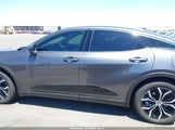 TOYOTA CROWN XLE JTDAAAAFXP3015236 снимка