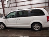 Chrysler Town & Country Touring 2A8HR54P18R842983 fotografie