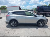 Toyota Rav4 Le JTMZFREV0JJ199271 снимка