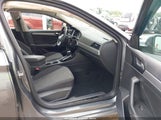 Volkswagen Jetta 1.4T R-Line/1.4T S/1.4T Se 3VWC57BU3MM027717 снимка
