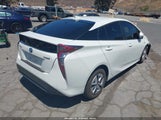 Toyota Prius Four JTDKARFU5H3038404 снимка