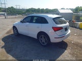 Audi Q5 2.0T Premium WA1C2AFP3GA106104 снимка