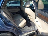 Subaru Outback 2.5I Limited 4S4BSBNC3G3304400 снимка