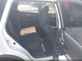 Nissan Rogue S KNMAT2MT3FP573163 снимка