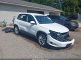 Volkswagen Tiguan 2.0T/2.0T S WVGAV7AX9HK051552 снимка