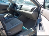 Toyota Camry Le 4T1BE32K65U384095 снимка