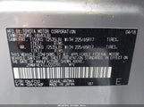 Toyota Rav4 Xle JTMRFREV3JJ227791 снимка