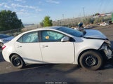 Toyota Corolla Le 5YFBURHE9FP192924 снимка