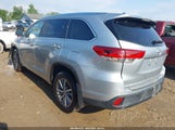 Toyota Highlander Xle 5TDJZRFH6JS557974 снимка